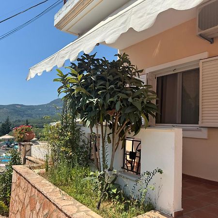 Diogenis Parga Studios Екстериор снимка