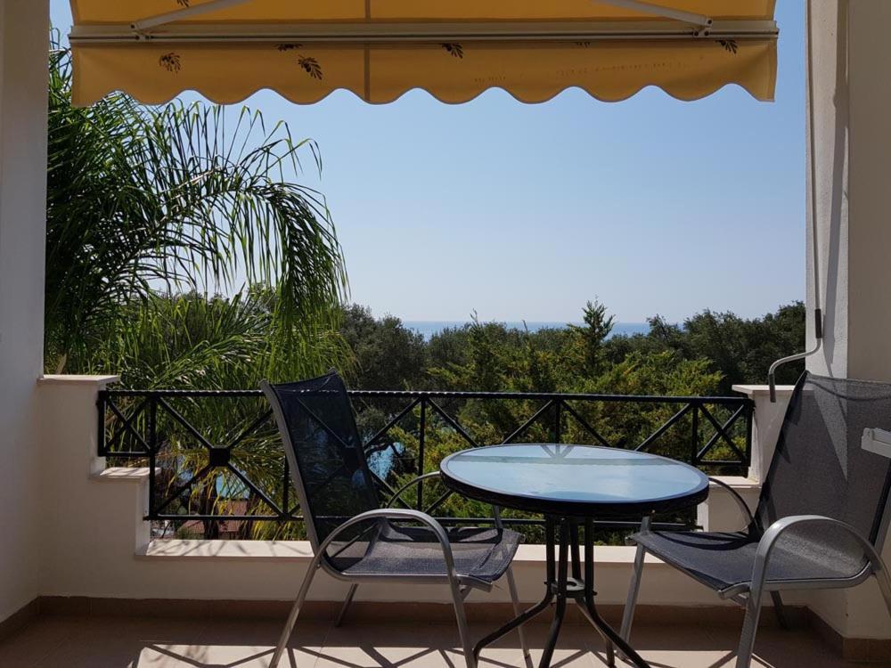 Diogenis Parga Studios Екстериор снимка