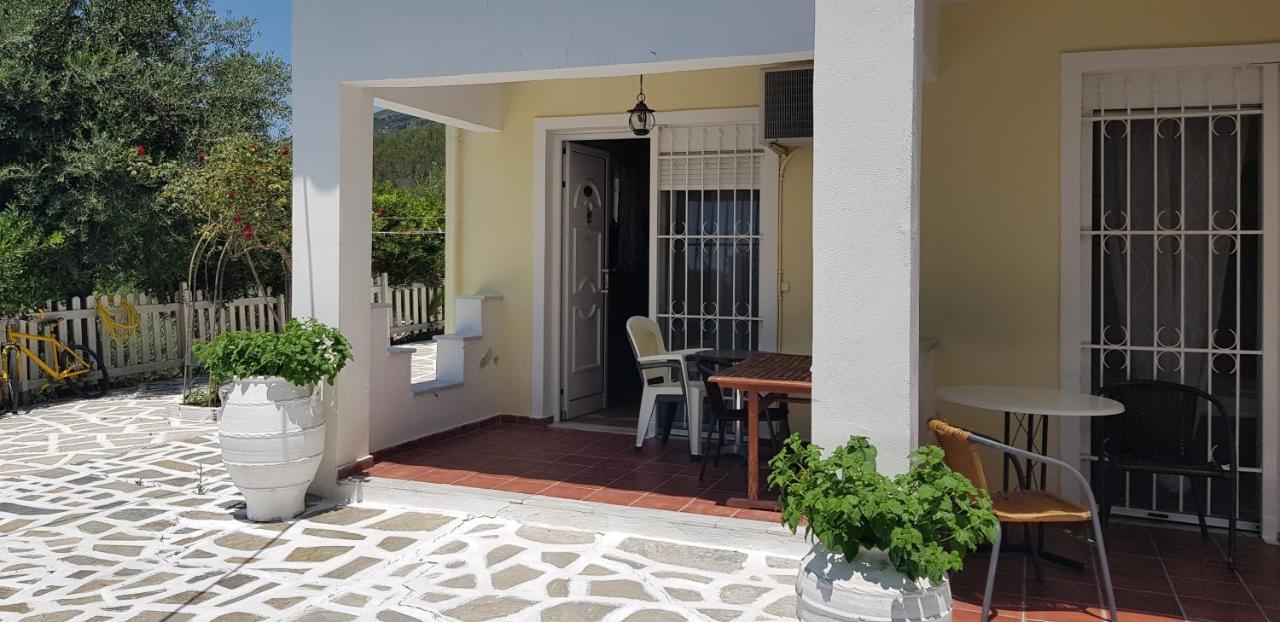 Diogenis Parga Studios Екстериор снимка