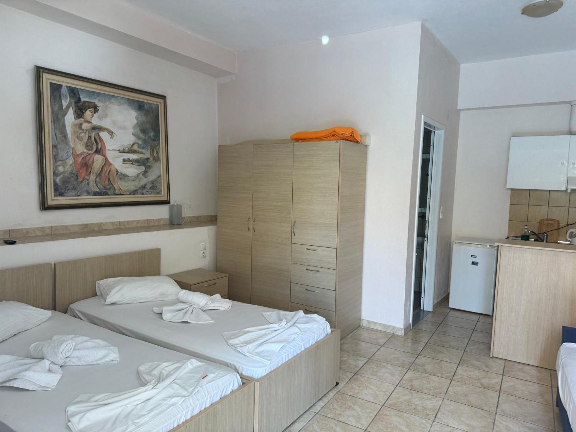 Diogenis Parga Studios Екстериор снимка