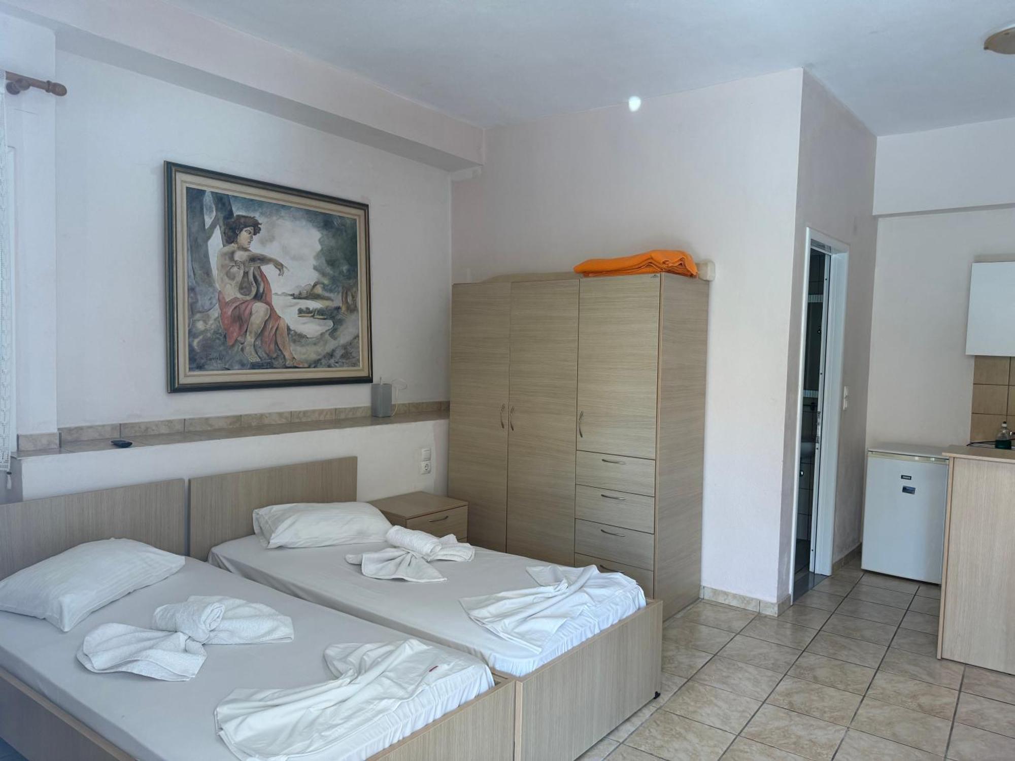 Diogenis Parga Studios Екстериор снимка